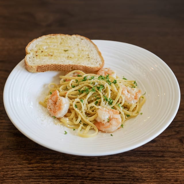 Shrimp Scampi Pasta Party Tray.